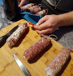 Saucisson lyonnais, dégustation, les amoureux du sauciflard by fredo