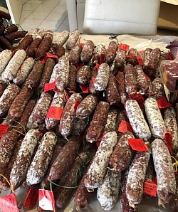 Saucisson, ladsbyfredo, apero, tradition, artisanal, lyonnais, fredon