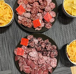 Saucisson, ladsbyfredo, apero, tradition, artisanal, lyonnais, fredon